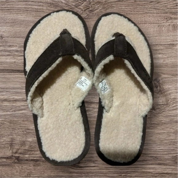 LL BEAN NEW NWOT GIRLS FLIP FLOPS BROWN SANDALS SUMMER CASUAL WINTER SIZE 12 13 - Picture 1 of 6